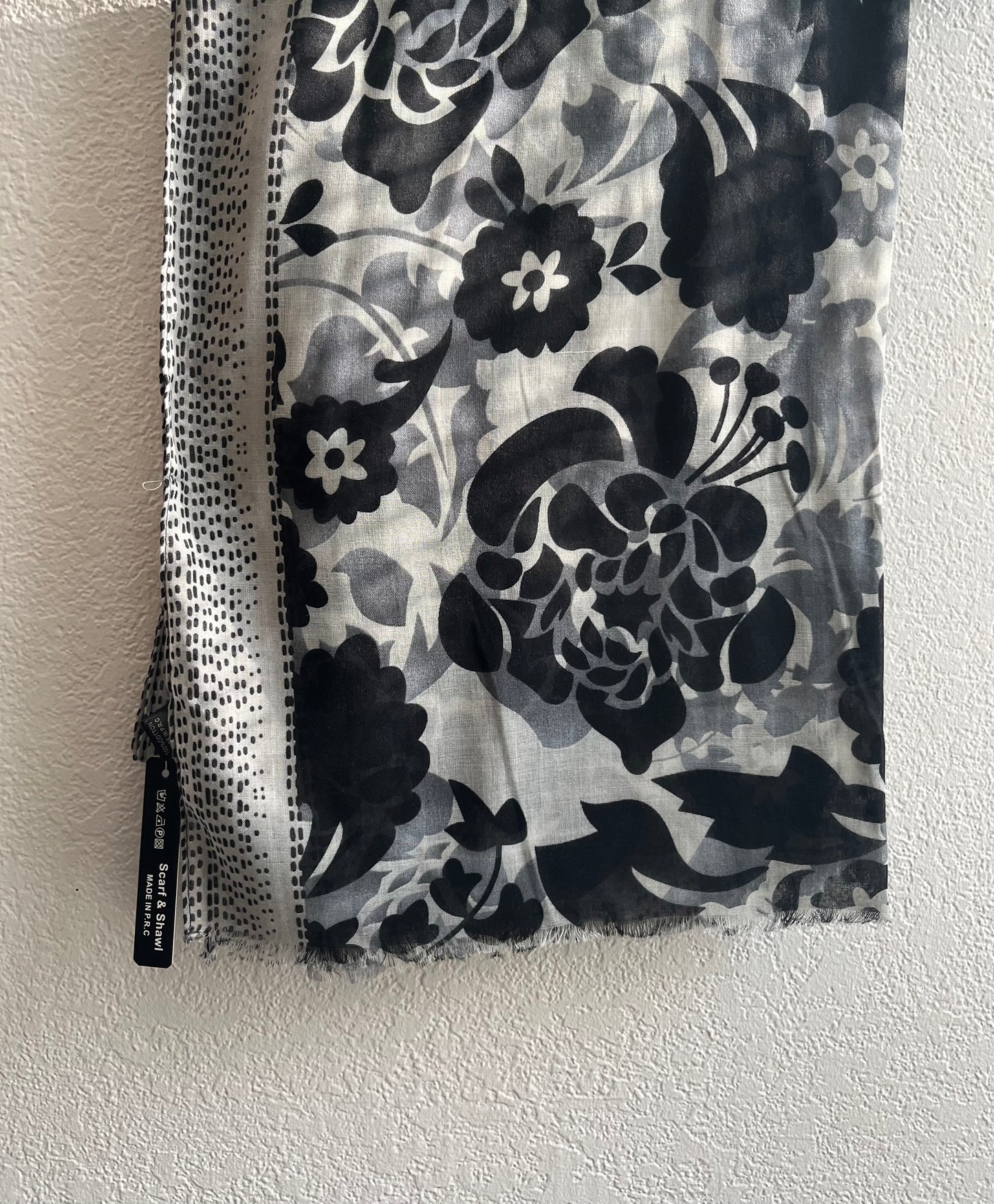 Light Teal & Black Dim Modal Hijab