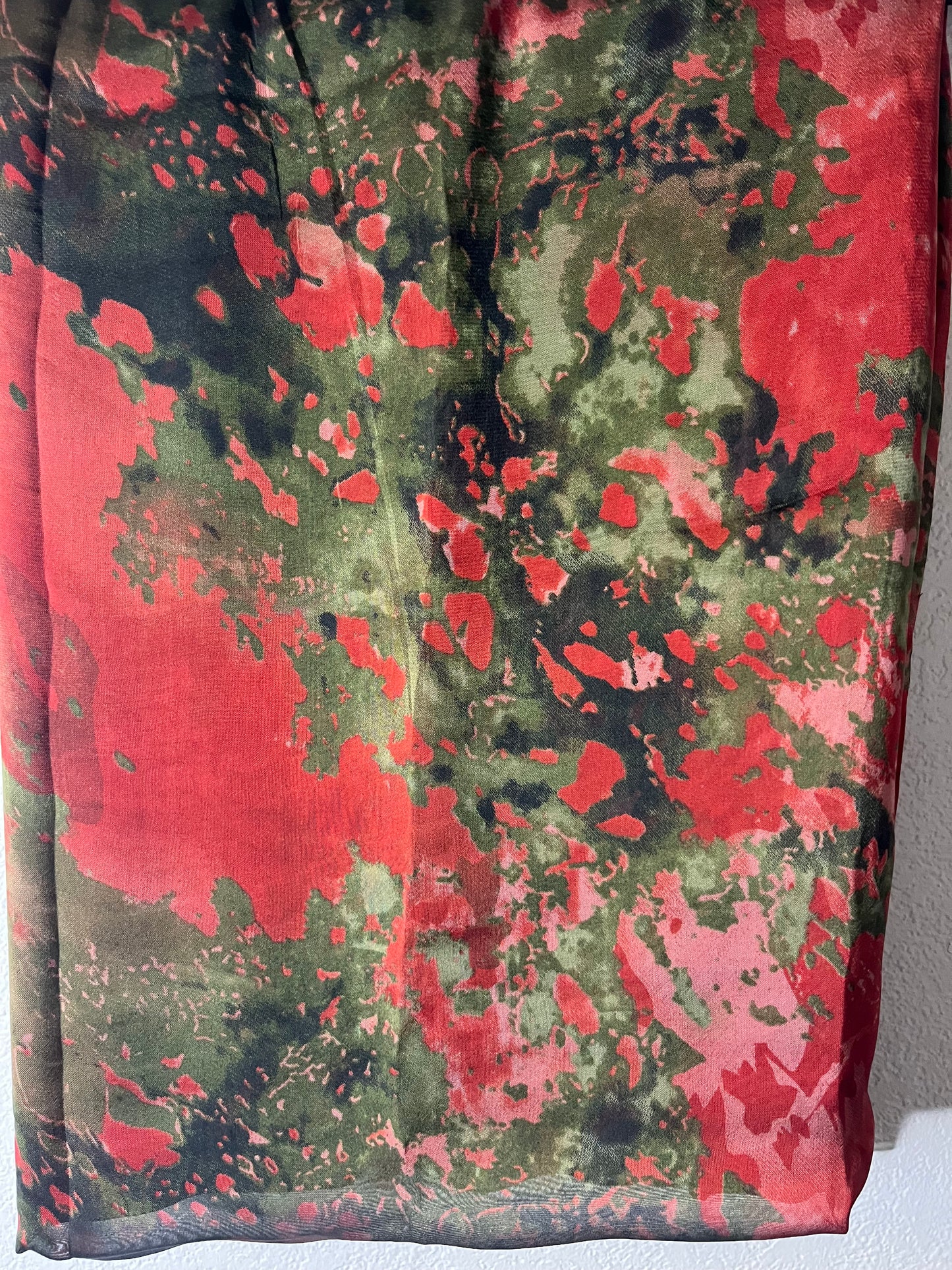 Red & Green Camouflage Chiffon Hijab