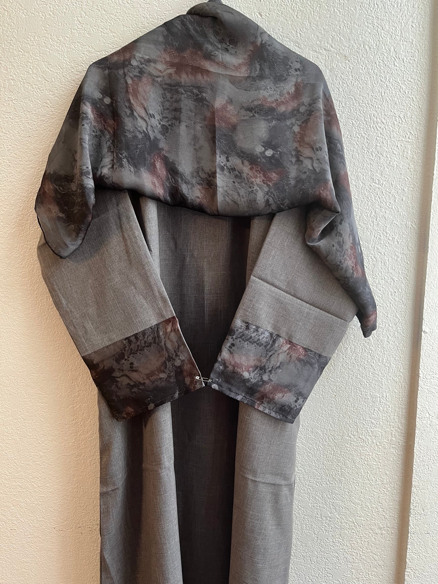 Intense faded-cloud matching dress & hijab set