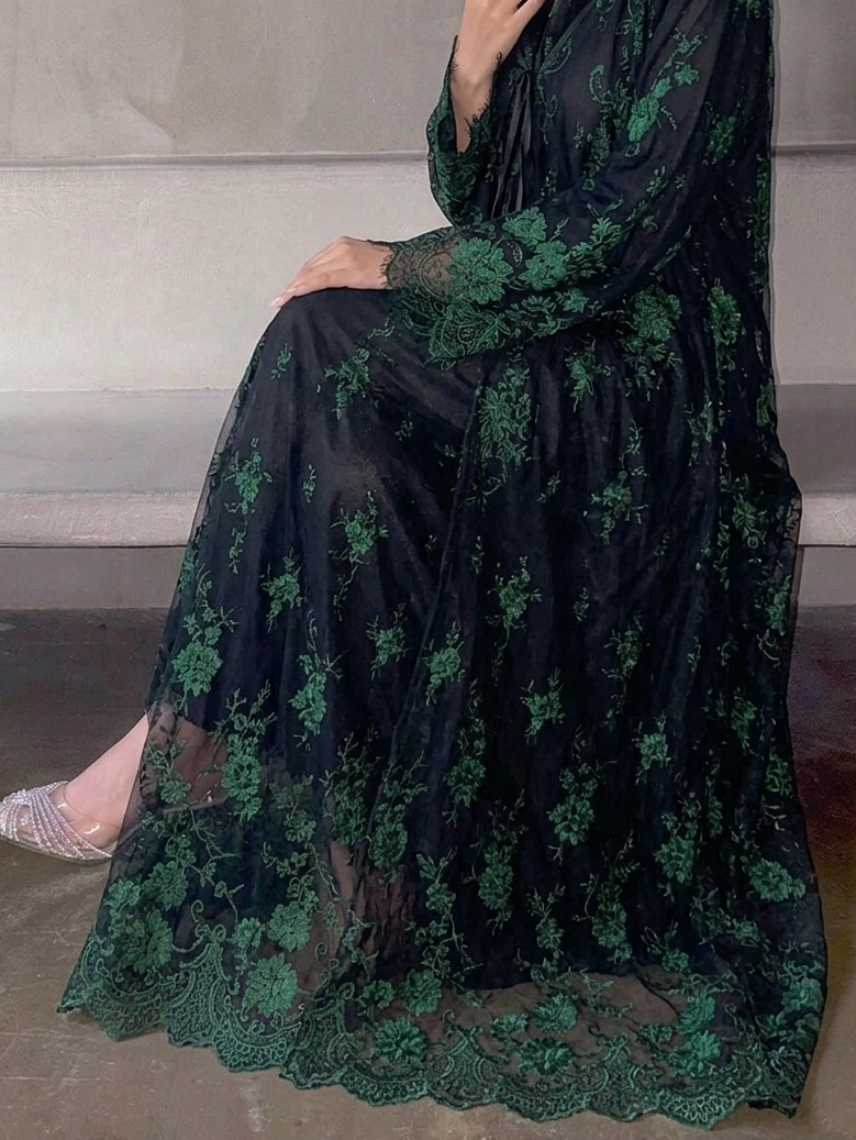 Matcha ZEYNAD lace abaya