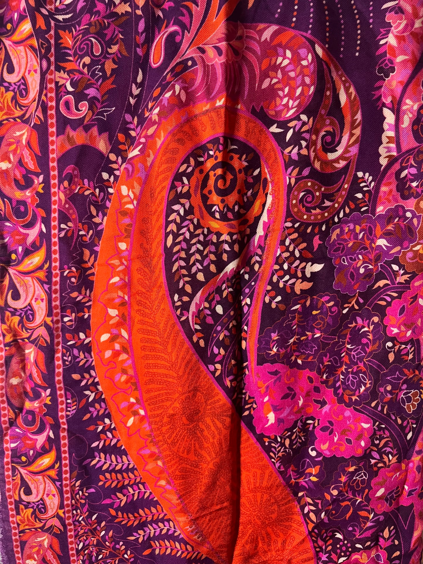Fire Pink End String Design Hijab