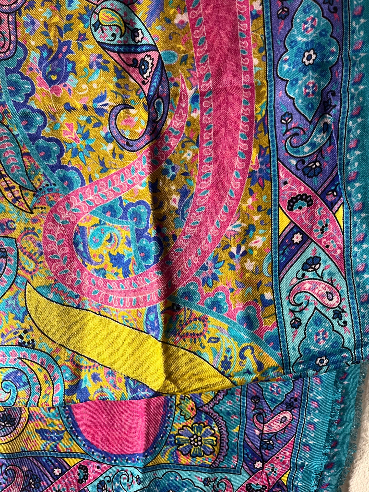 Light Sky End String Design Hijab