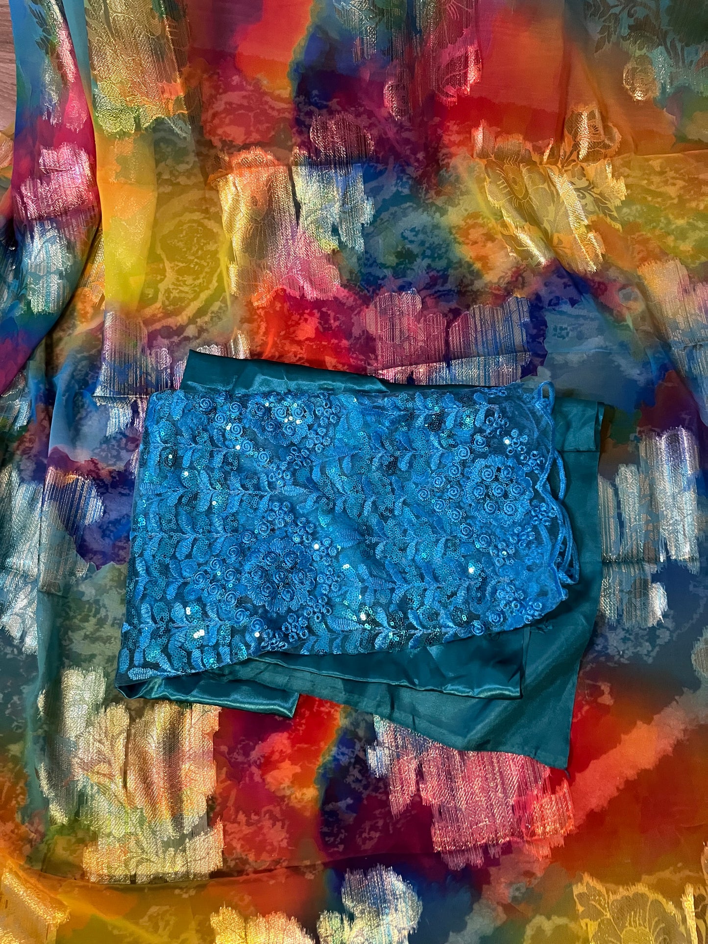 Light blue & multi colored Dirac set