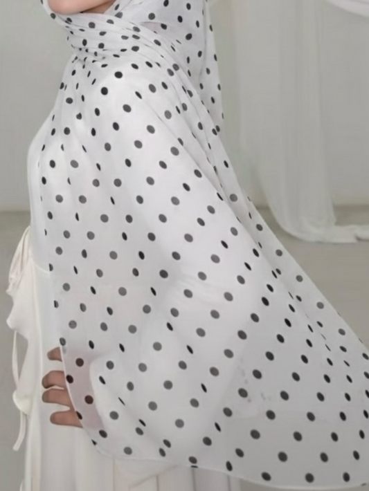 Ghostly ZEYNAD polka dot print
