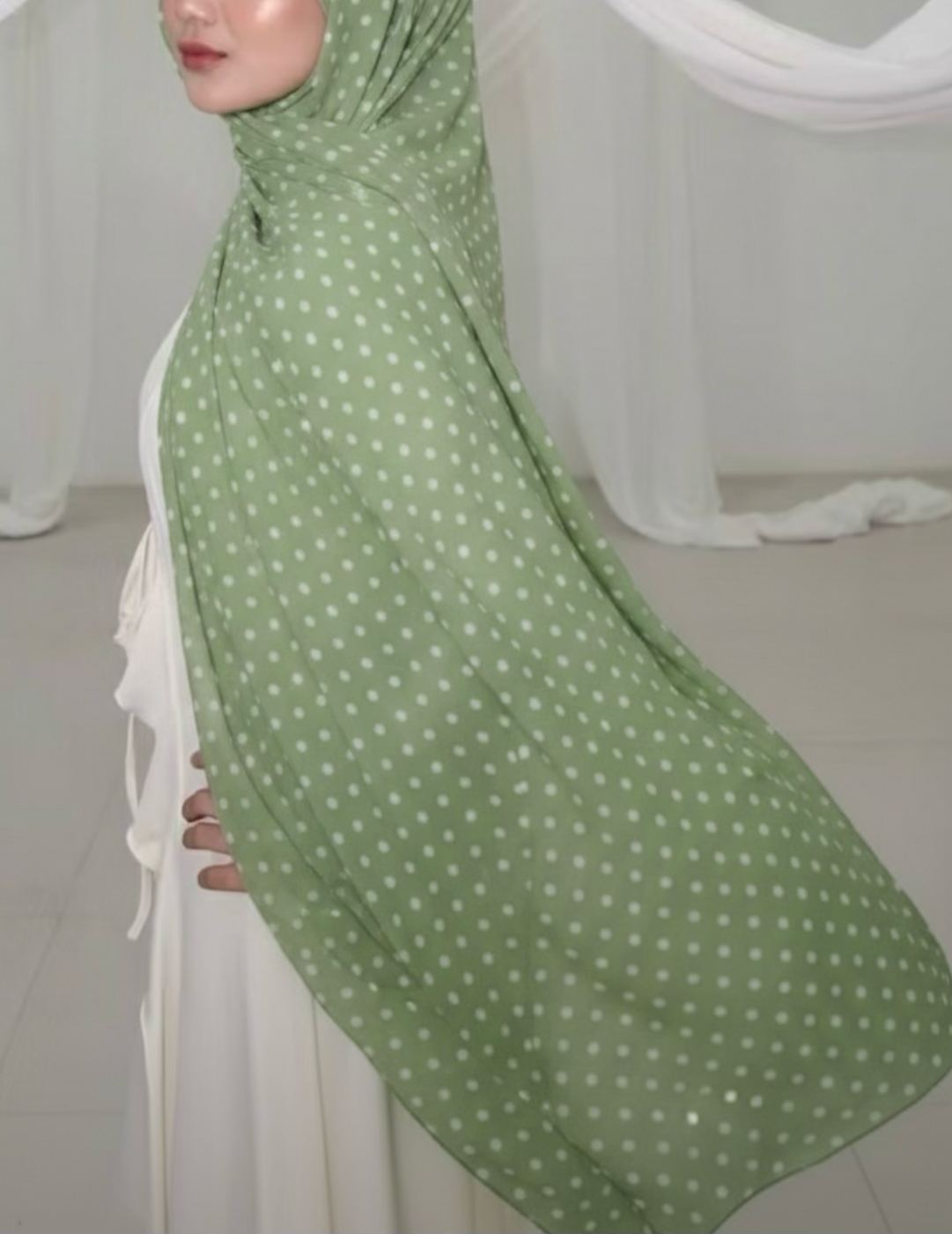 Emerald ZEYNAD polka dot print