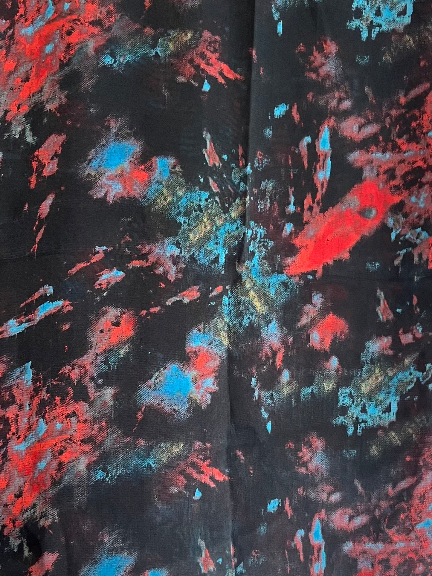 Chromatic red-blue chiffon hijab