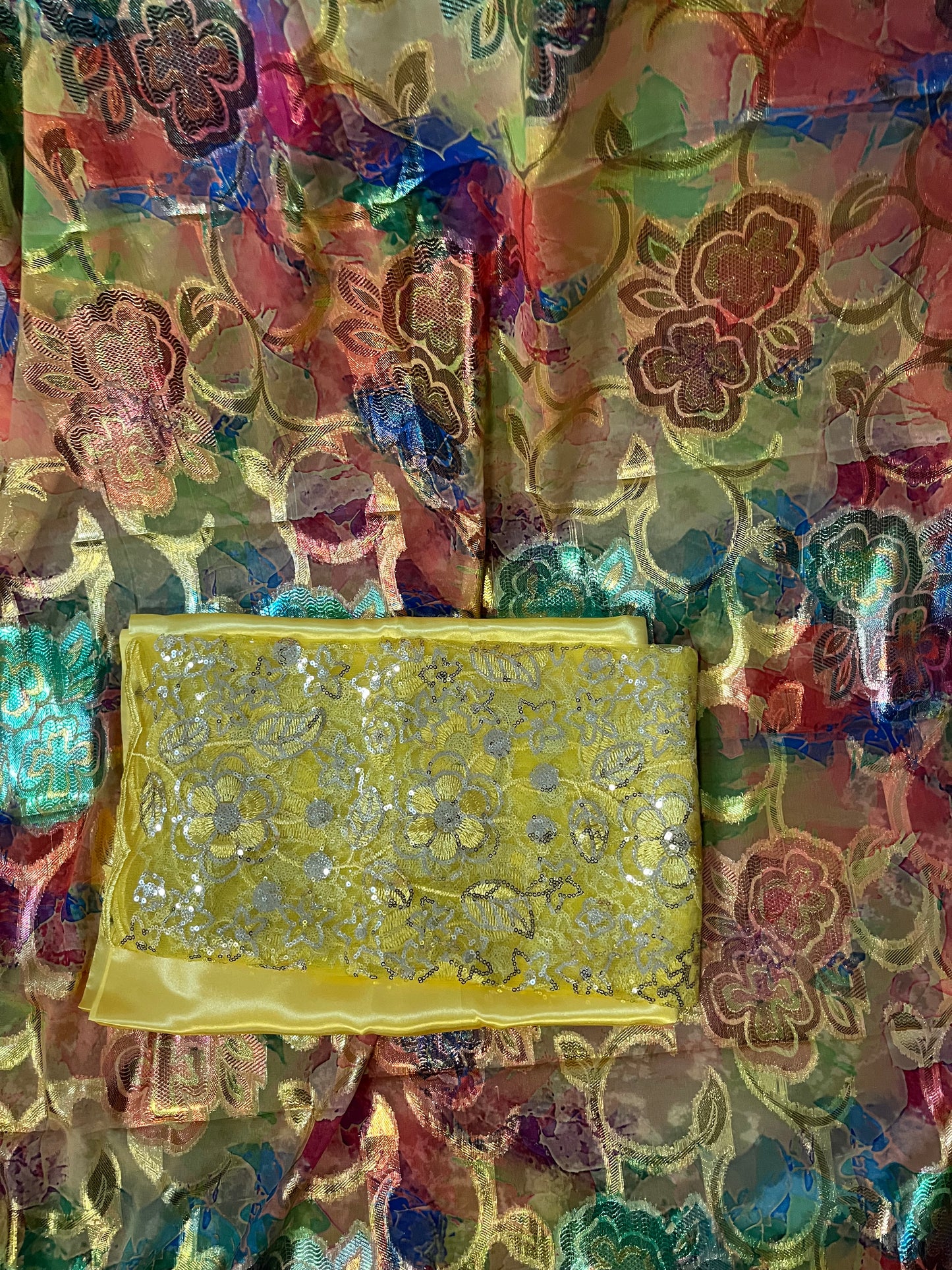 Yellow & Multi Colored Dirac set