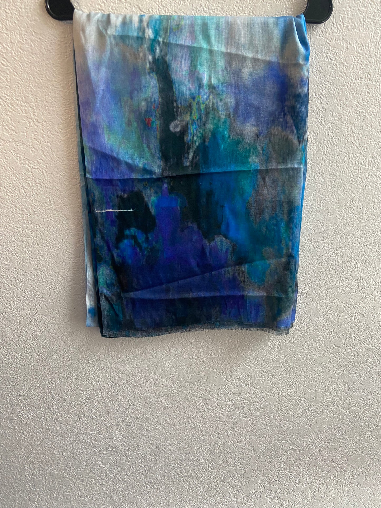 Light Ocean Wave Flame Dim Modal Hijab