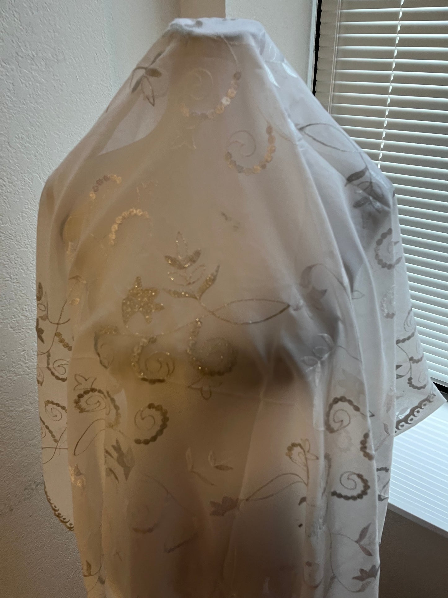 Premium White Garbasar