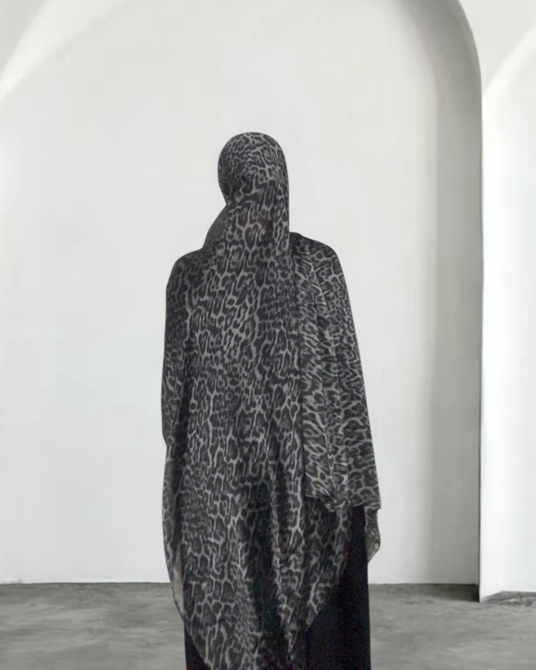 Arctic ZEYNAD cheetah print