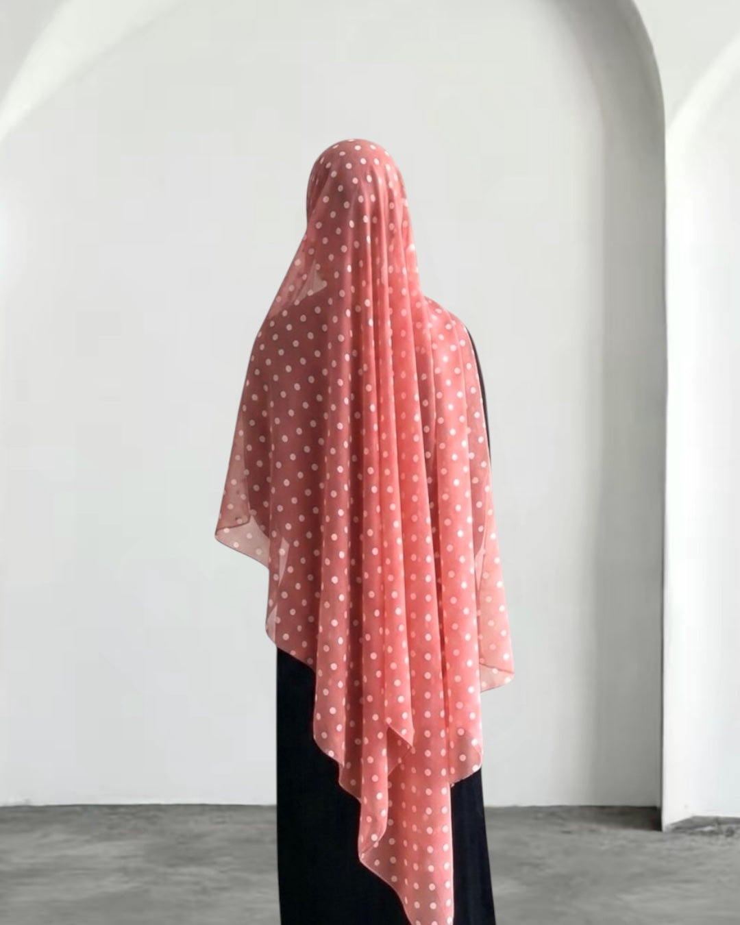 Sakura ZEYNAD polka dot print