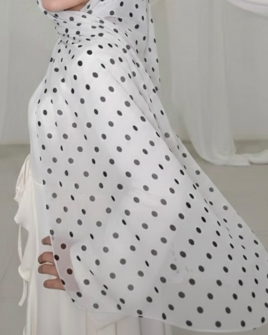 Ghostly ZEYNAD polka dot print